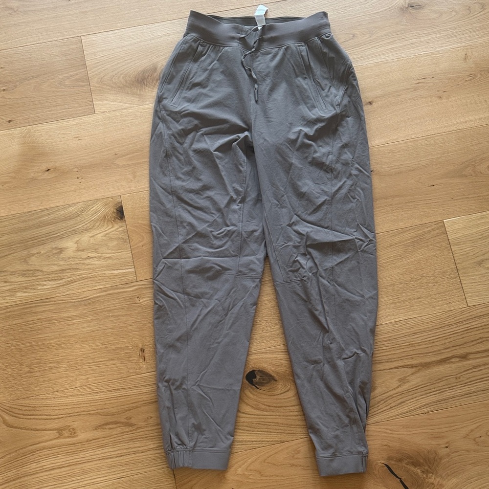 Lululemon license to train HR pant size 4